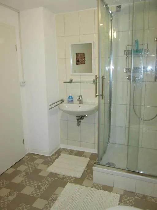 Apartment 4 Km Zu A7 Und A71, Idylle Am Bach, Grosser Garten Euerbach